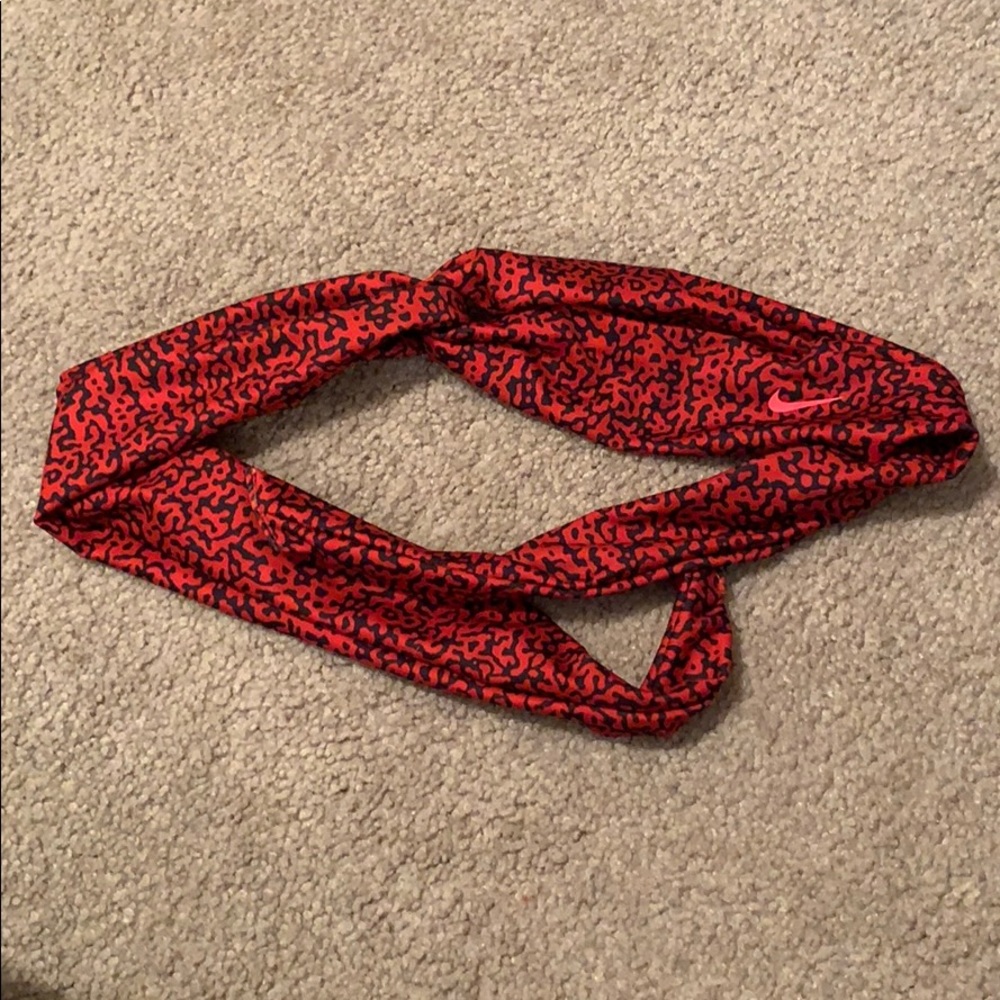 Nike headband